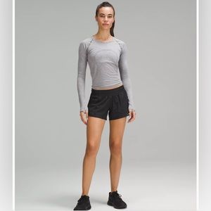Lululemon Hotty Hot Short Low Rise 4 inch